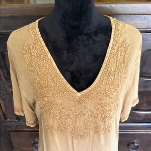NWT Solitaire Embroidered Tunic